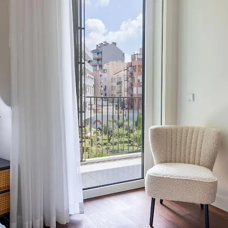 Apartment Deluxe In Center By Lovelystay