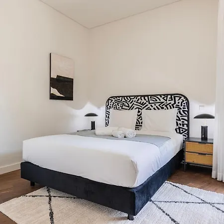 Deluxe In Center By Lovelystay Apartment *